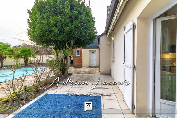 Maison Romorantin Lanthenay 12 pièce(s) 222 m2