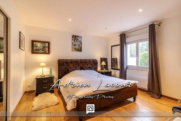 Maison Romorantin Lanthenay 12 pièce(s) 222 m2