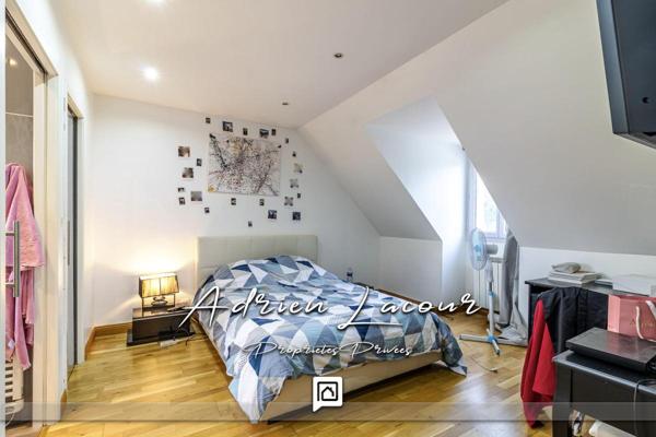 Maison Romorantin Lanthenay 12 pièce(s) 222 m2