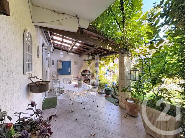 Maison à vendre  5 pièces - 102,75 m2 ST MARTIN DE CRAU - 13