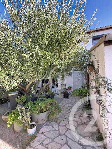 Maison à vendre  5 pièces - 102,75 m2 ST MARTIN DE CRAU - 13