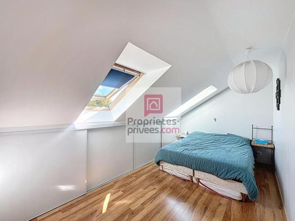 Maison 4 chambres, 1 bureau et 1 garage attenant