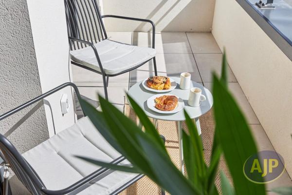 Location appartement Gujan Mestras : 1 750 € - AJP ACTEA La Hume