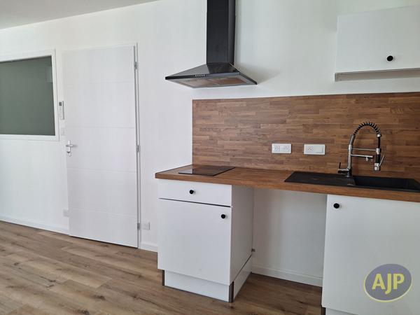 Location appartement Jonzac : 410 € - AJP Immobilier Pons