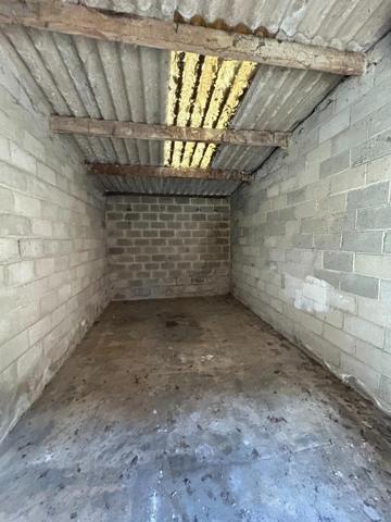 Garage fermé à vendre à Péronne dans la Somme (80200), ref : V0149