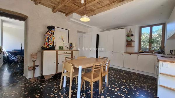 Vente                                                      Maison
                        
                     5 pièces                      112 m2                     à Les Avenières Veyrins-Thuellin