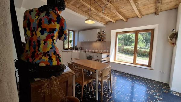 Vente                                                      Maison
                        
                     5 pièces                      112 m2                     à Les Avenières Veyrins-Thuellin