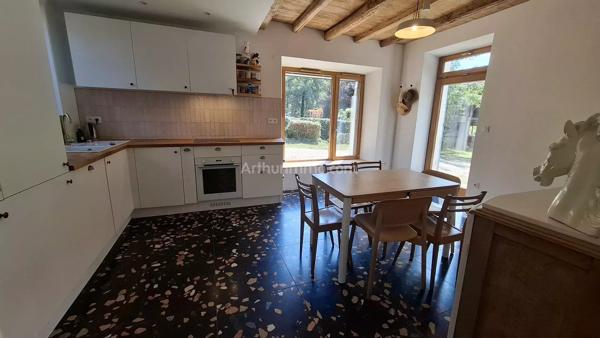 Vente                                                      Maison
                        
                     5 pièces                      112 m2                     à Les Avenières Veyrins-Thuellin