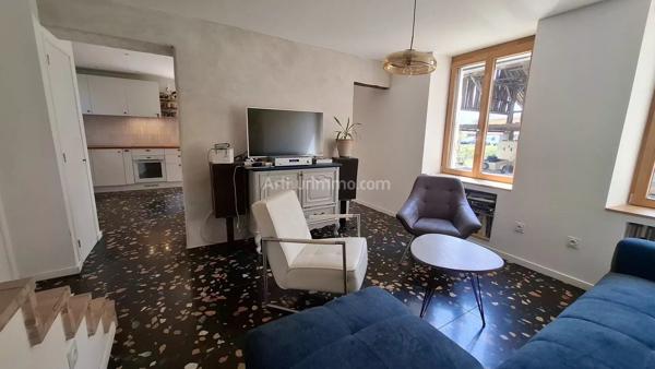 Vente                                                      Maison
                        
                     5 pièces                      112 m2                     à Les Avenières Veyrins-Thuellin