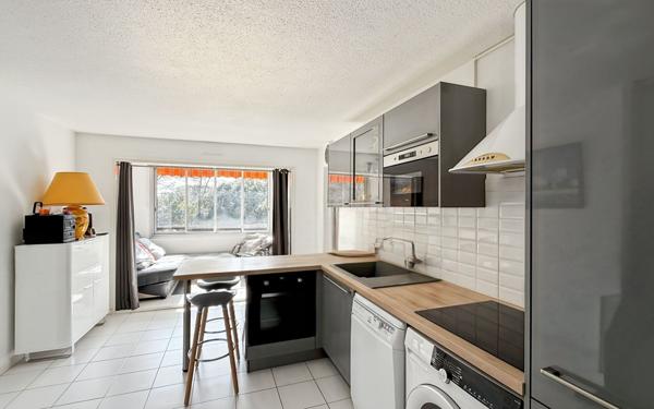 Appartement à vendre    2 pièces • 31 m2 Saint-Raphaël