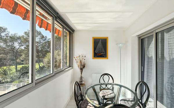 Appartement à vendre    2 pièces • 31 m2 Saint-Raphaël