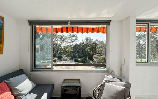 Appartement à vendre    2 pièces • 31 m2 Saint-Raphaël