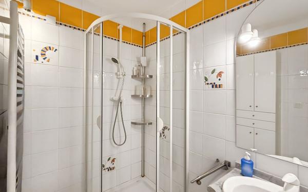 Appartement à vendre    2 pièces • 31 m2 Saint-Raphaël