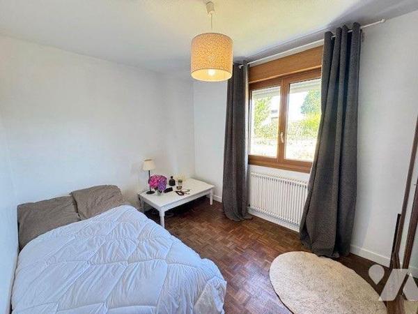 A vendre maison à MOELAN SUR MER (29)

Jolie maison de 137,74 m² (4 chambres) édifiée en 1974...