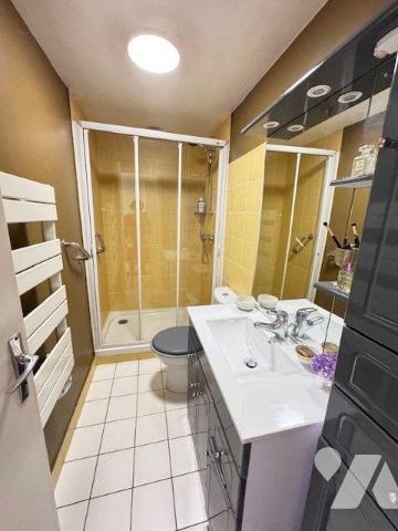 A vendre maison à MOELAN SUR MER (29)

Jolie maison de 137,74 m² (4 chambres) édifiée en 1974...