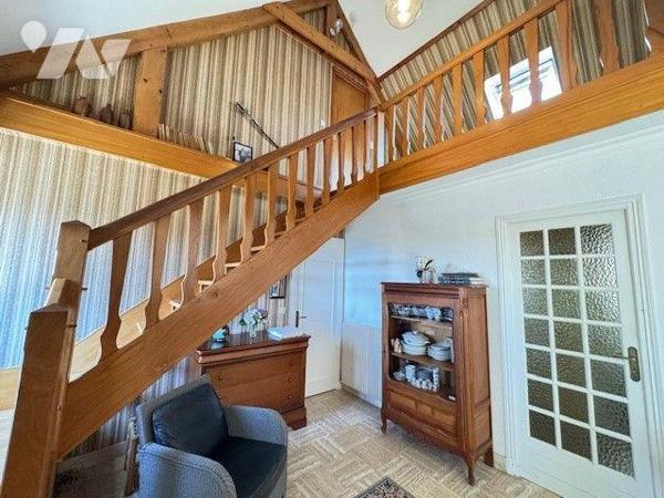 A vendre maison à MOELAN SUR MER (29)

Jolie maison de 137,74 m² (4 chambres) édifiée en 1974...