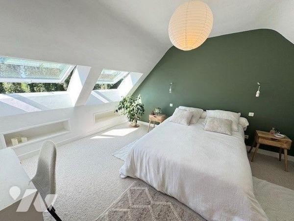 A vendre maison à MOELAN SUR MER (29)

Jolie maison de 137,74 m² (4 chambres) édifiée en 1974...