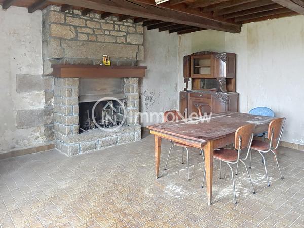 MAISON A RENOVER 105 M2 AU CALME SANS VOISIN PROCHE SUR TERRAIN 817 M2