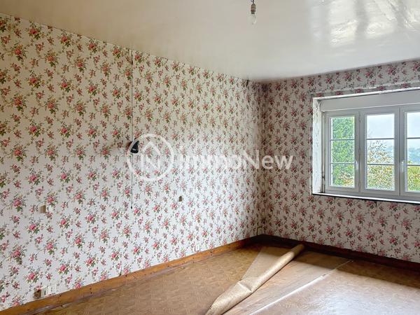 MAISON A RENOVER 105 M2 AU CALME SANS VOISIN PROCHE SUR TERRAIN 817 M2