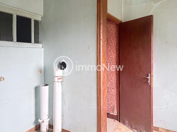 MAISON A RENOVER 105 M2 AU CALME SANS VOISIN PROCHE SUR TERRAIN 817 M2