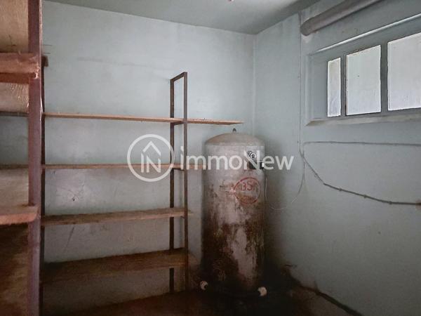 MAISON A RENOVER 105 M2 AU CALME SANS VOISIN PROCHE SUR TERRAIN 817 M2