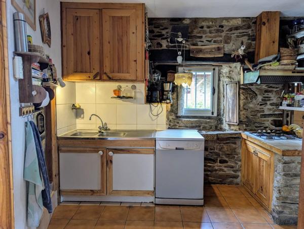 Jolie maison ancienne avec vue dominante