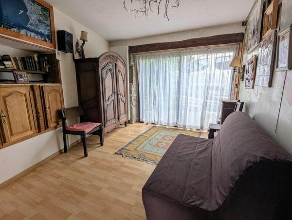 Jolie maison ancienne avec vue dominante