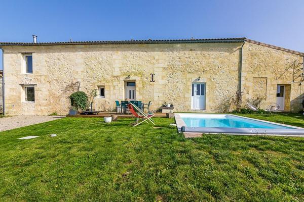 Maison en pierre 217 m² avec piscine – Environnement calme et sans vis-à-vis
