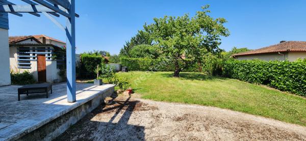 Très jolie maison rénovée avec goût, à deux pas des commodités !