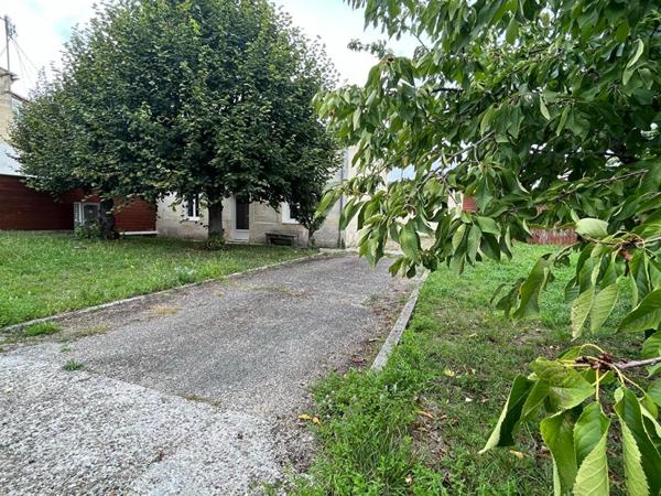 Echoppe Le Bouscat 5 pièces 126 m2 sur une parcelle de 540 m2 avec garage et stationnement