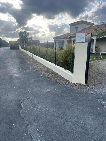 Maison  5 pièces sur 910 m2 de terrain