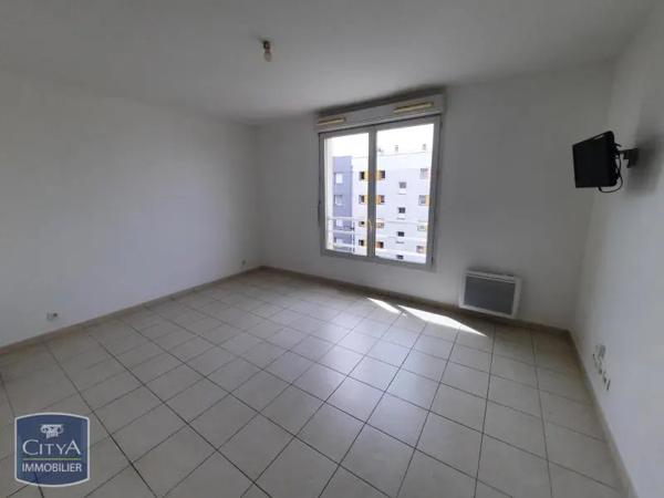 Appartement à louer 1 pièce 25.21m² Corbeil-Essonnes (91100)