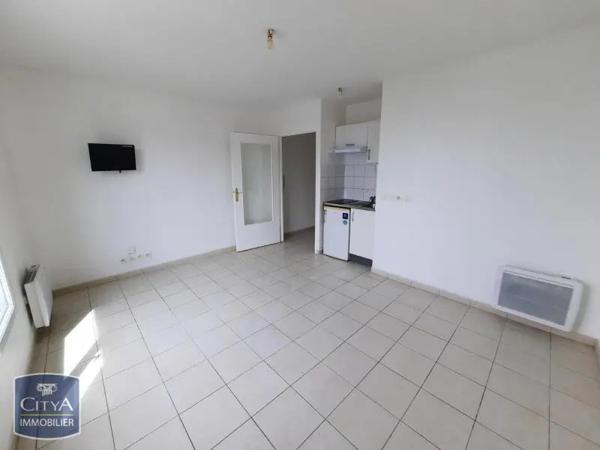 Appartement à louer 1 pièce 25.21m² Corbeil-Essonnes (91100)