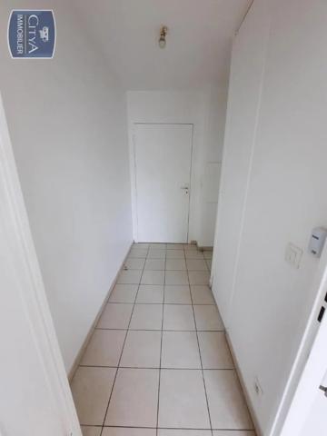Appartement à louer 1 pièce 25.21m² Corbeil-Essonnes (91100)