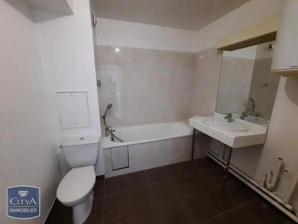 Appartement à louer 1 pièce 25.21m² Corbeil-Essonnes (91100)