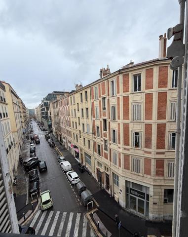 Appartement 77 m2 lumineux - 4 pièces - Marseille 2ème, La Joliette