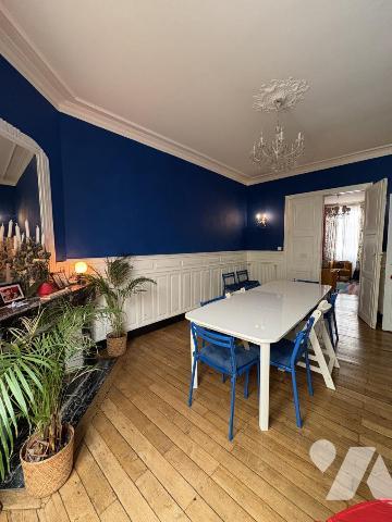 Demeure bourgeoise au coeur de la cité médiévale de LAON (233 m2)