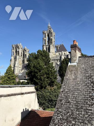 Demeure bourgeoise au coeur de la cité médiévale de LAON (233 m2)