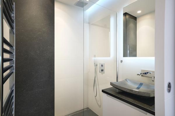 Cannes - Californie : 3 pièces avec terrasse, vue mer et parc, dans résidence de standing