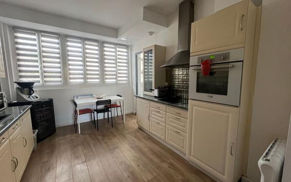 Appartement à vendre    3 pièces • 64 m2 Toulon