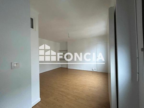 Location Studio 27.97 m² - 9 RUE FELTRE Nantes 44000