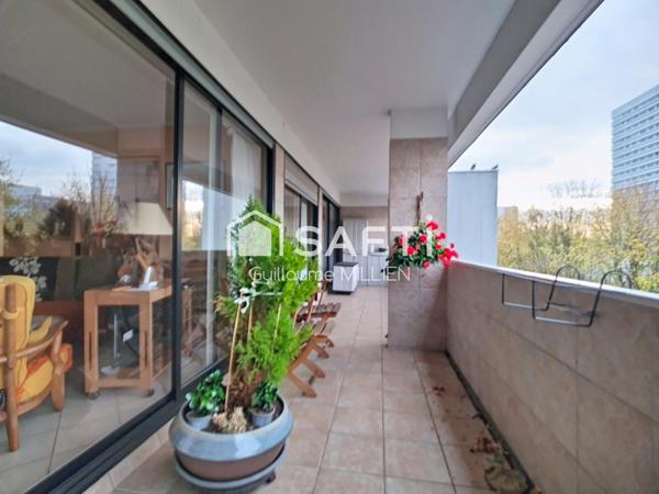 T3 Bis avec balcon résidence Hôtel de ville