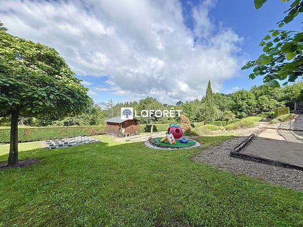 Achat immeuble Florentin-la-Capelle - 18 pièce(s) - 451 m² - 313 000 €