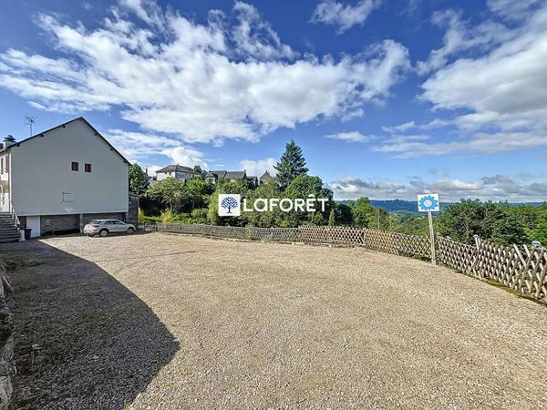 Achat immeuble Florentin-la-Capelle - 18 pièce(s) - 451 m² - 313 000 €