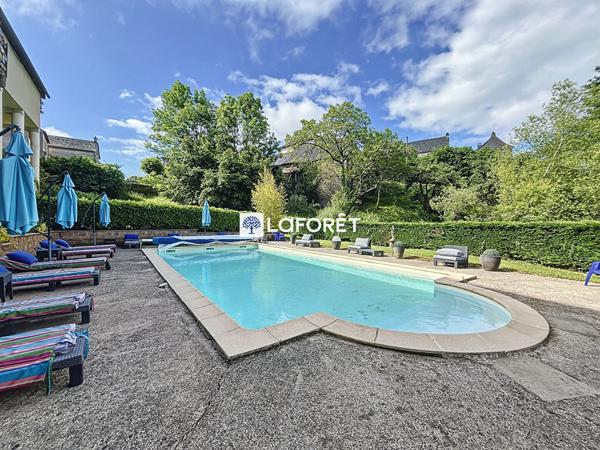 Achat immeuble Florentin-la-Capelle - 18 pièce(s) - 451 m² - 313 000 €