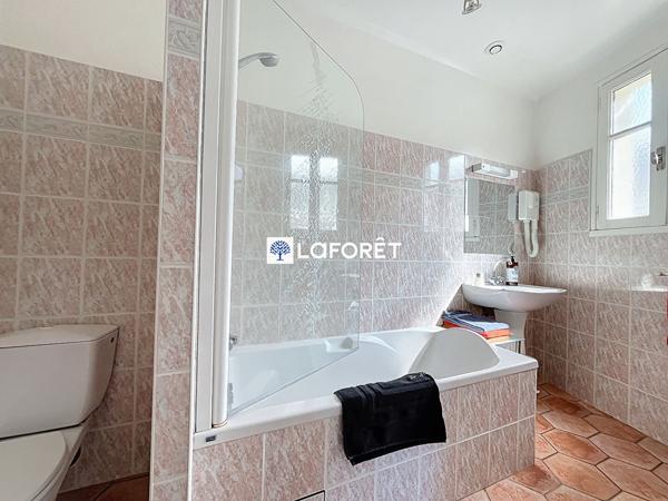 Achat immeuble Florentin-la-Capelle - 18 pièce(s) - 451 m² - 313 000 €