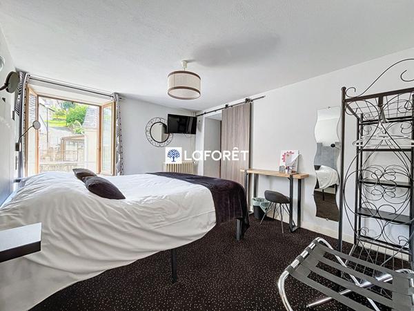 Achat immeuble Florentin-la-Capelle - 18 pièce(s) - 451 m² - 313 000 €