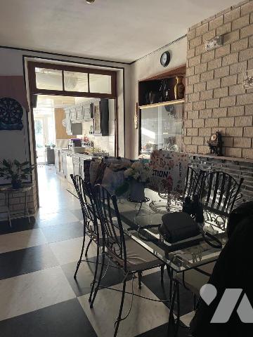 Nouveau mandat, charmante et spacieuse maison de ville située sur la commune de Vireux-Molhain ...