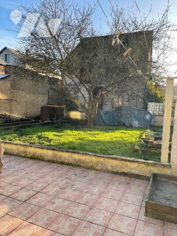 Nouveau mandat, charmante et spacieuse maison de ville située sur la commune de Vireux-Molhain ...