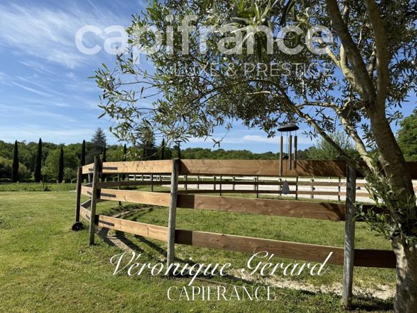 Propriété équestre de prestige de 187 M2 Longère et Installations Equestre à SALLEBOEUF